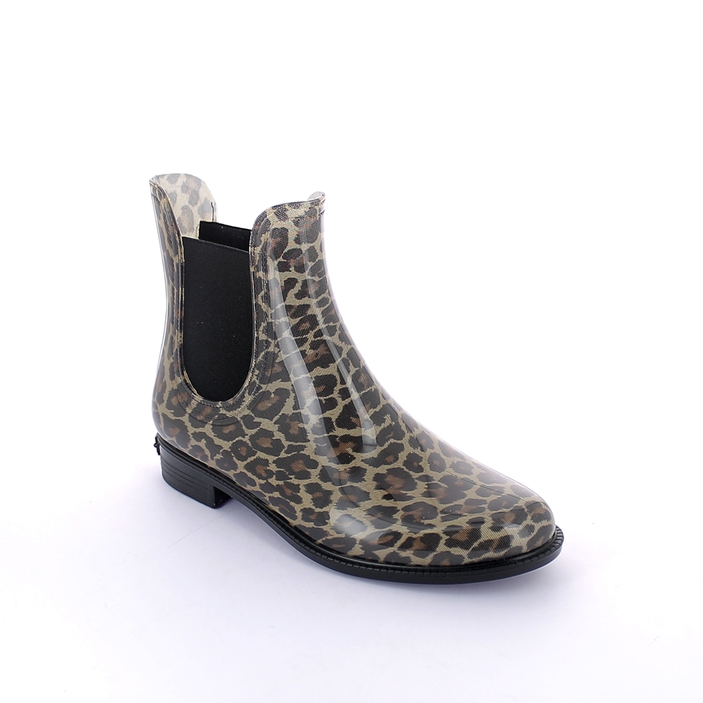 Chelsea boot with leopard fantasy inner sock 