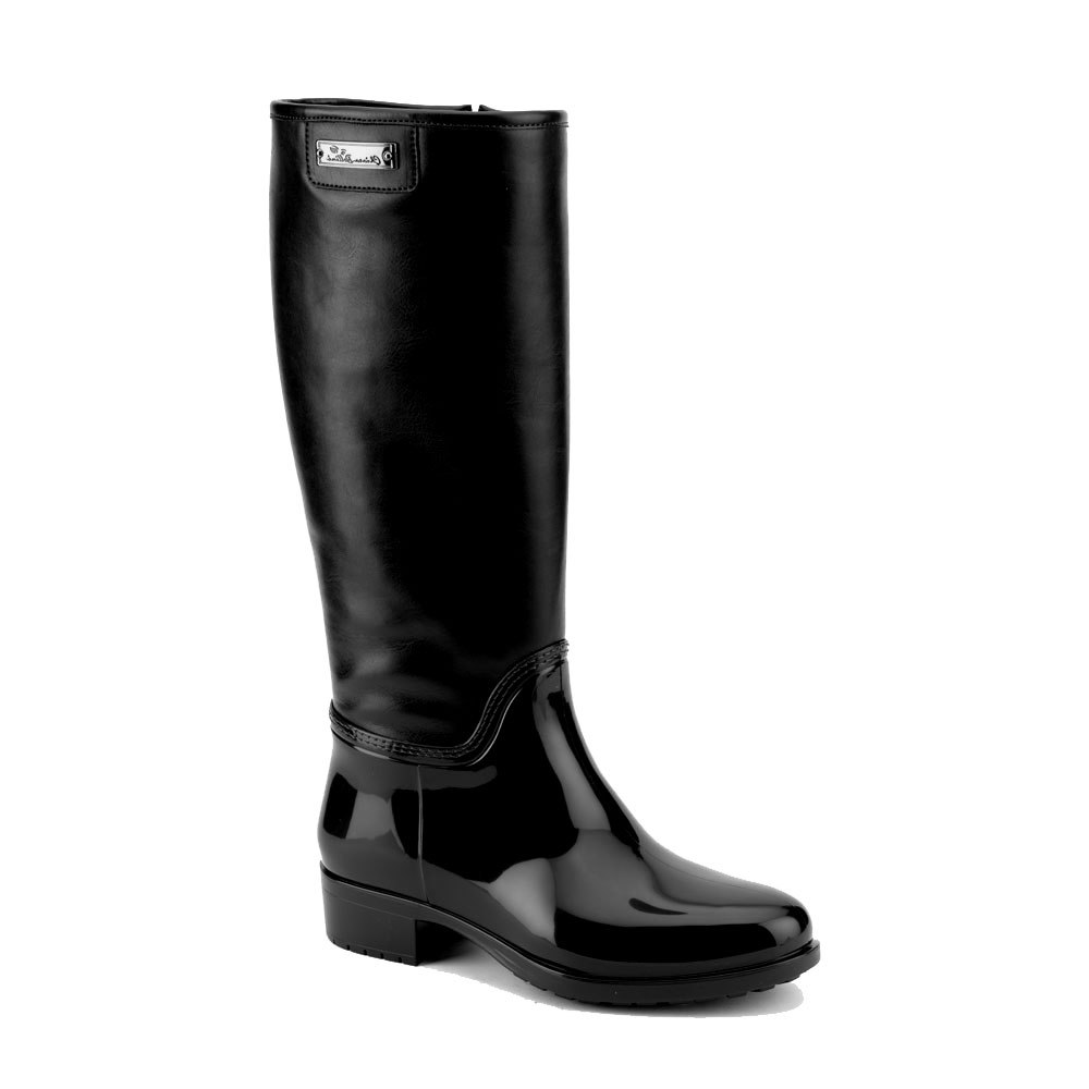 Boot with leatherette high leg