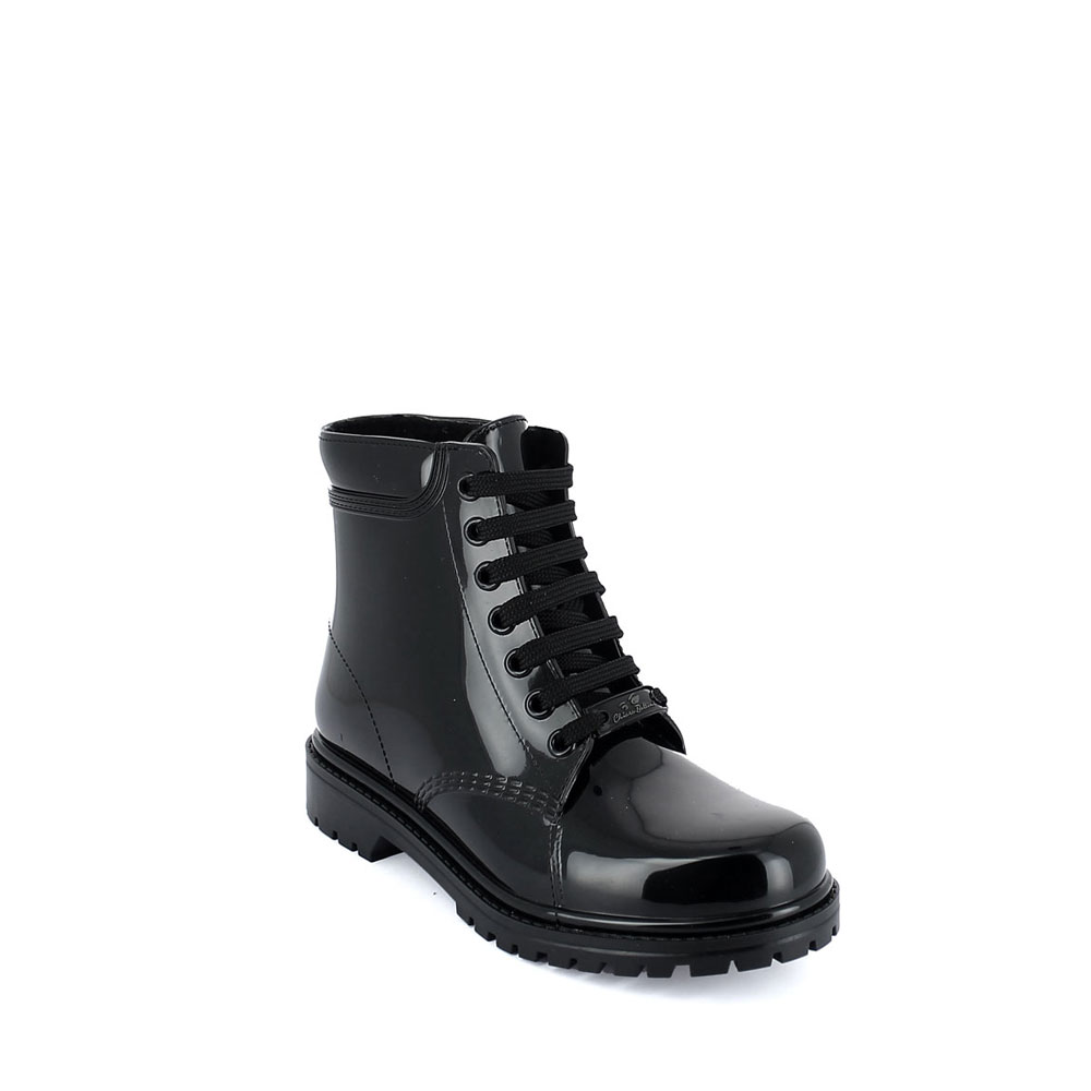 Classic Short laced up boot in Black pvc with lining