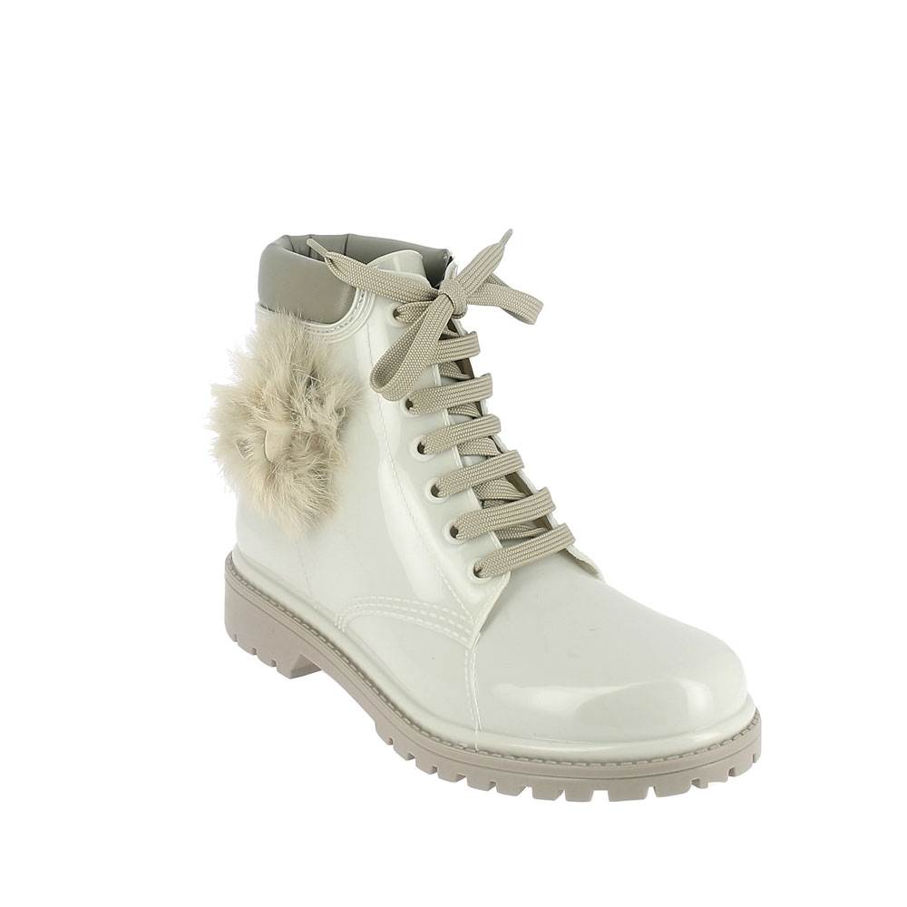 SHORT LACED UP WALKING BOOT IN PVC WITH PON-PON FLOWER. TRENCH