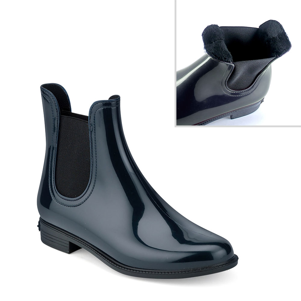 Chelsea boot in Night blue pvc with synthetic sheared faux fur lining