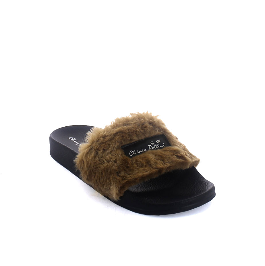 Mule with faux fur band upper and 3D logo