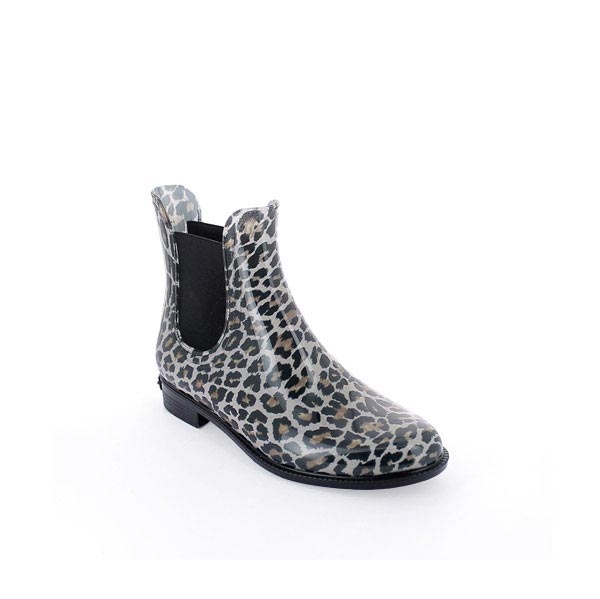 Chelsea boot with leopard fantasy inner sock