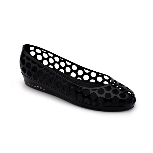 PVC BALLET FLAT WITH ROUND HOLES OVER THE ENTIRE UPPER